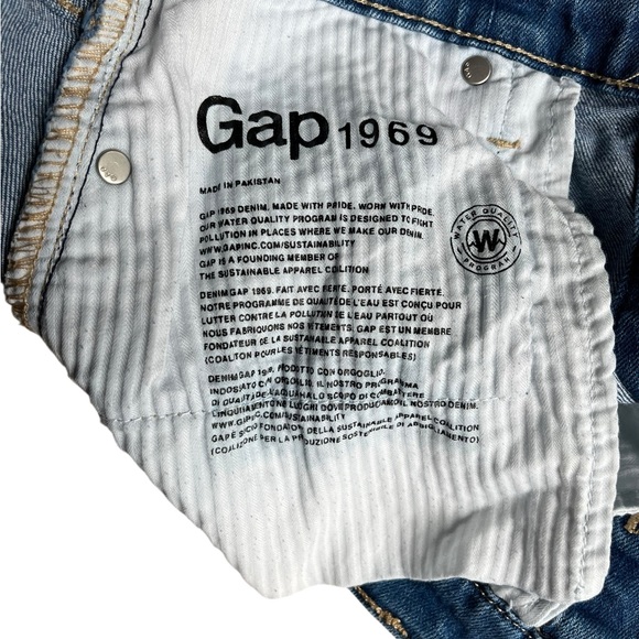 GAP women’s size 6 front button Classic Blue Denim Skirt - Picture 4 of 7